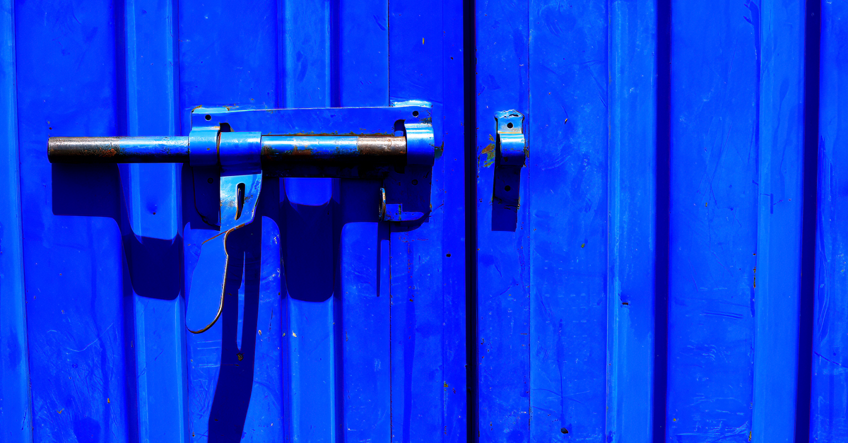 locksmith hands door — Andersonville Chicago Locksmith