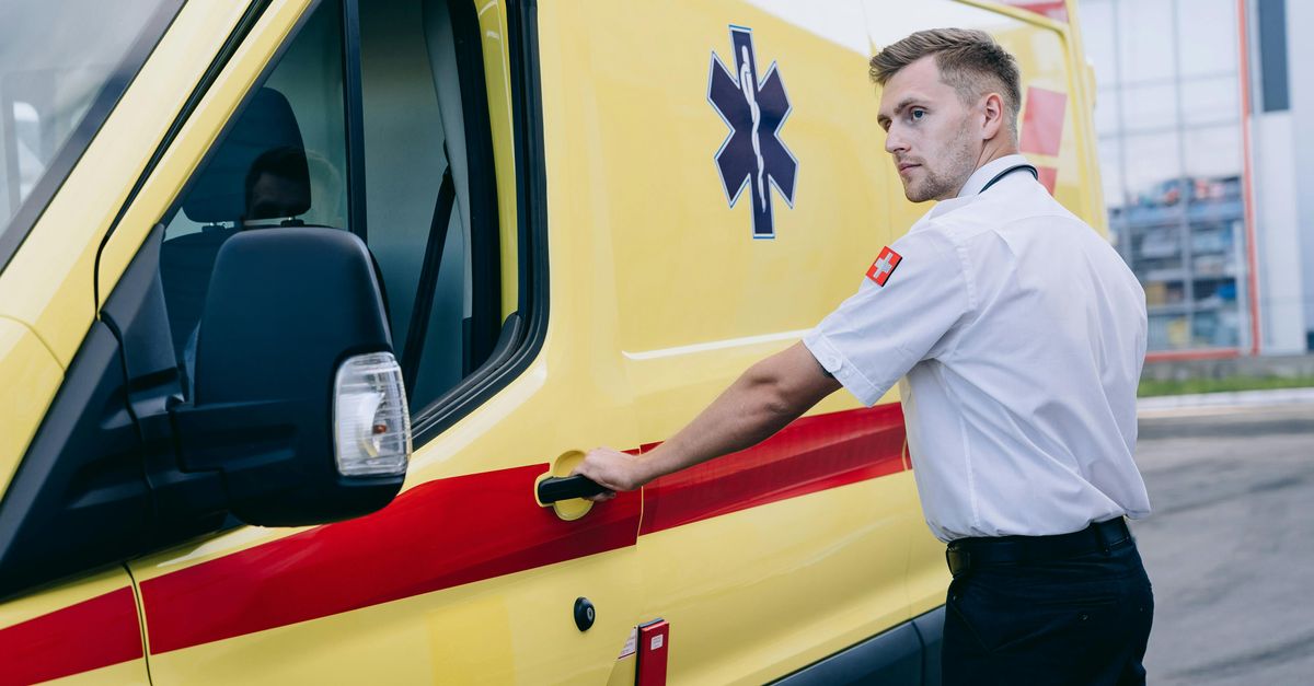 locksmith uniform professional — Andersonville Chicago Locksmith