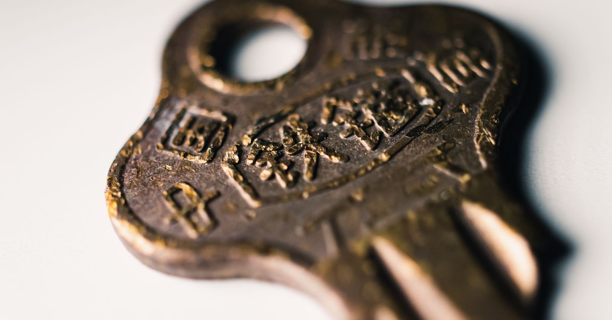 car key cutting machine — Andersonville Chicago Locksmith