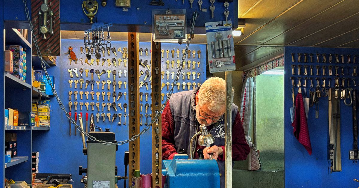 Commercial Locksmith Services for Businesses and Multi-Unit Properties — Andersonville Chicago Locksmith